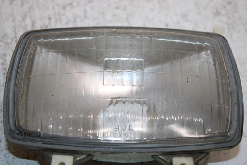 84 Yamaha  Tri Moto 3 Wheeler Oem Headlight 21V-84320-00-00 AY21