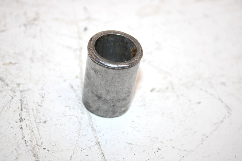 00 Polaris Xc Sp 600 Oem Outer Spacer 5332784 Q1426