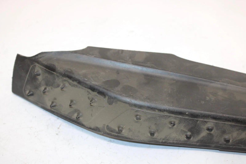 02 Yamaha Mountain Max 700 Oem Right Rear Bumper Cover 8ED-77543-11-00 SY102