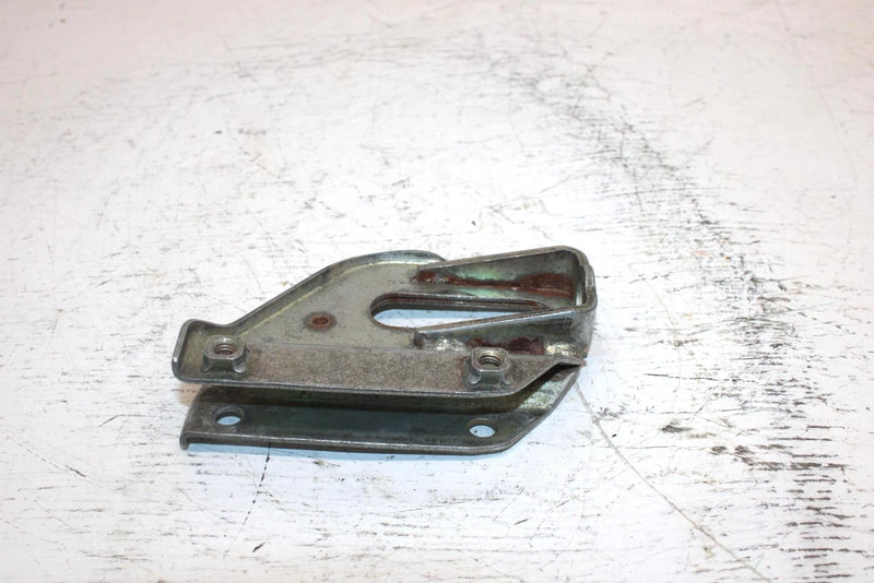 1989 Yamaha Inviter Oem Right Tensioner Bracket 8L8-47413-00-00 SY17