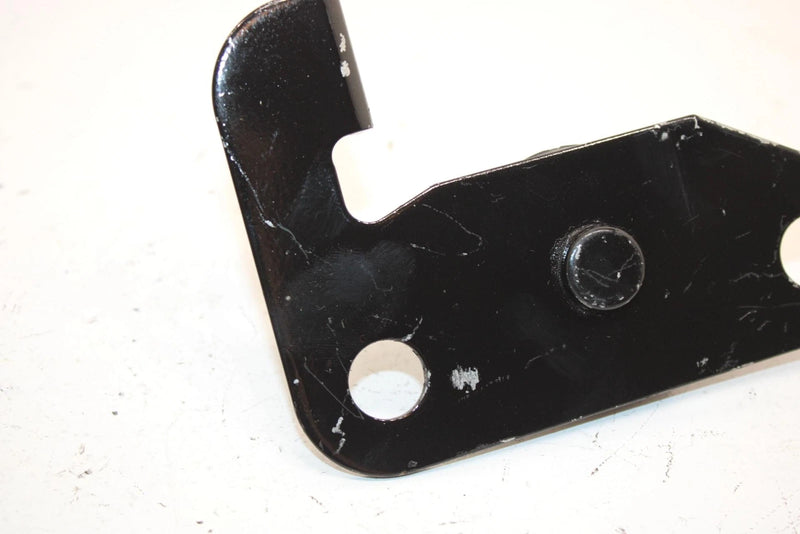 90 Yamaha Phazer Ii Oem Front Lower Bracket 1 87F-21418-00-00 SYS