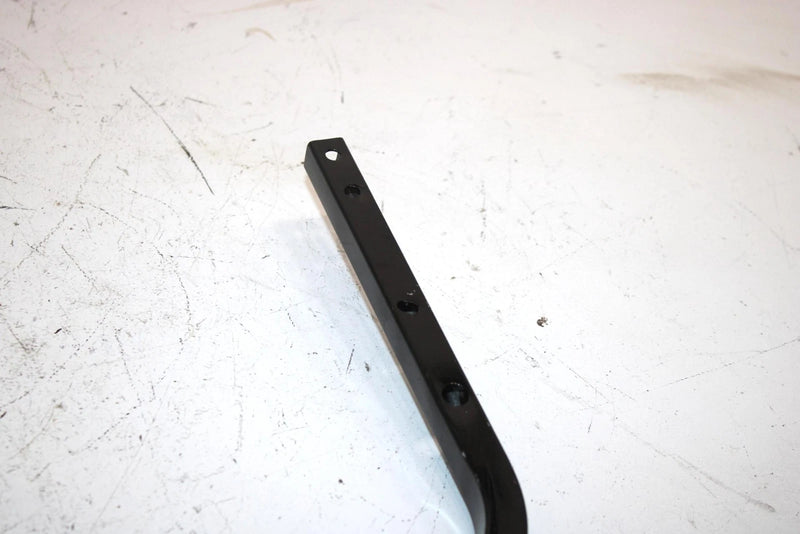 94 Yamaha Vmax 600 Oem Footrest Reinforcement Pair 8AB-21926-00-00 SY2