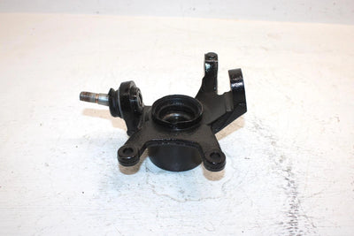 2003 Bombardier Quest 500 Oem Left Steering Knuckle 709400097 AB13