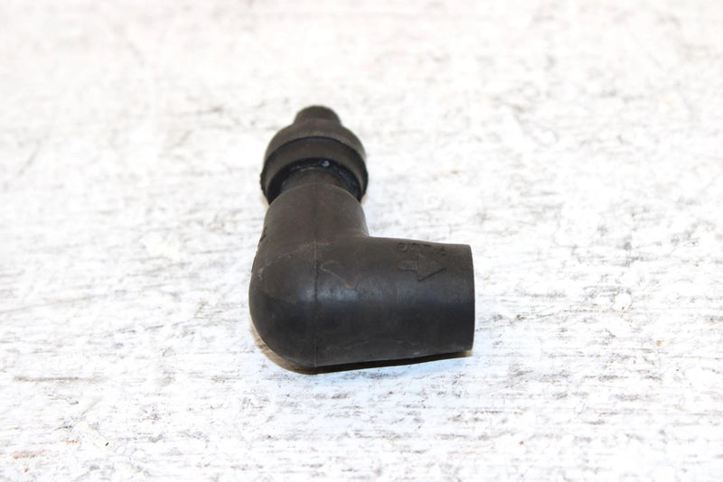 1987 Yamaha Exciter 570 L/c Oem Plug Cap 8DG-82370-00-00 SY18