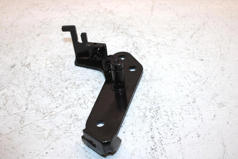 2004 Yamaha  Bruin 350 Oem Brake Pedal Bracket 5TE-F7412-10-00 AY24