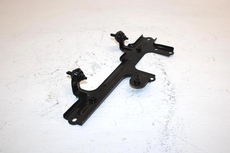 2009 Suzuki Lt-a400f Oem Rear Headlight Bracket 35720-27H00 AS26