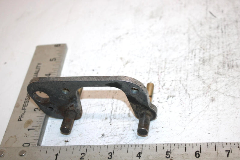 2000 Polaris Magnum 325 Oem Front RH Caliper Mount 1910265 1910412 AP65