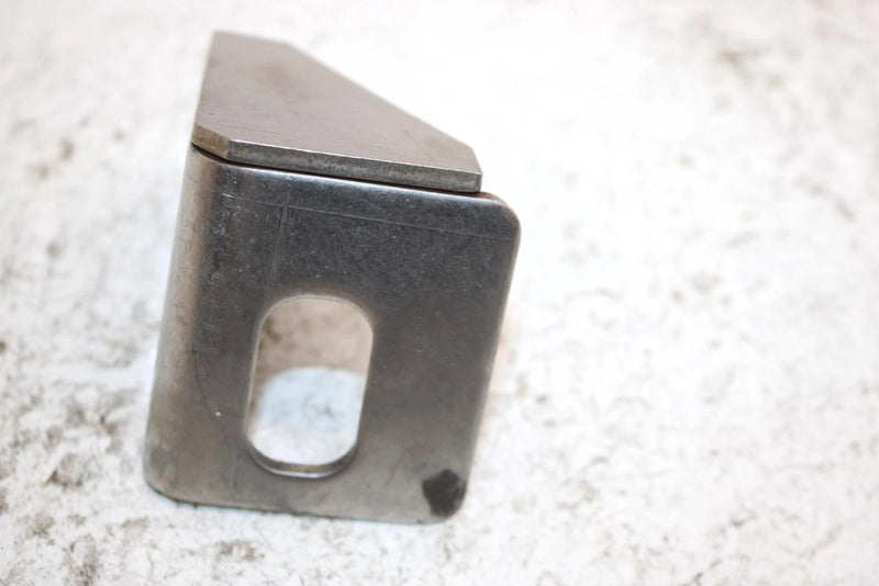 2001 Polaris Virage Oem Rear Muffler Bracket 1060142 JP28