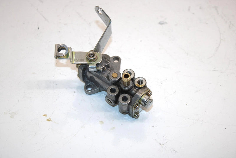 98 Arctic Cat Zr 500 Oem Oil Pump 3005-118 SA169