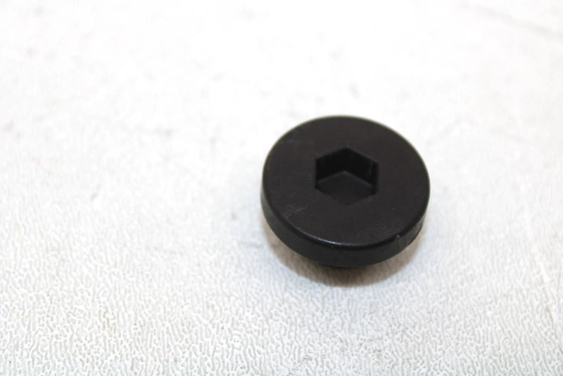 2015 Yamaha Viking Vi Oem Stator Cover Plug (Small) 90340-14016-00 XY0.2