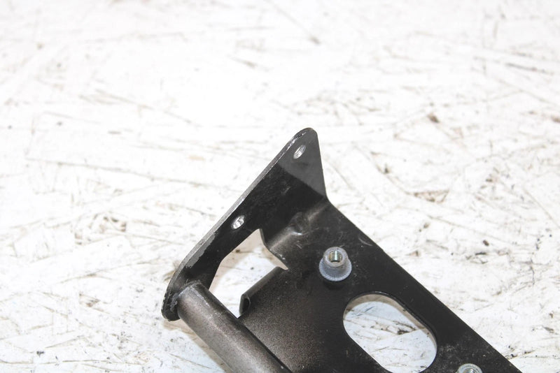 2005 Ski-doo Mach Z 1000 Oem Right Toe Hold Support 415128930 SS88
