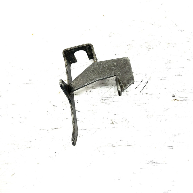 98-01 Arctic Cat 300 4X4 OEM Shift Cable Bracket 3430-029 AA42