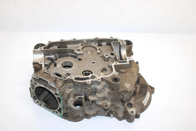21 Can-am Outlander Max 450 4x4 Dps Oem Crankcase 420686324 AB4