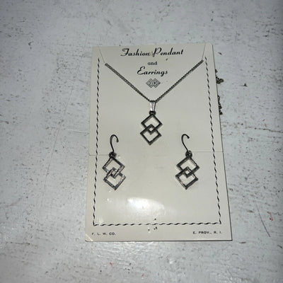 New Women’s Fashion Pendant Chain Silver Jewelry Set. 58 A-130