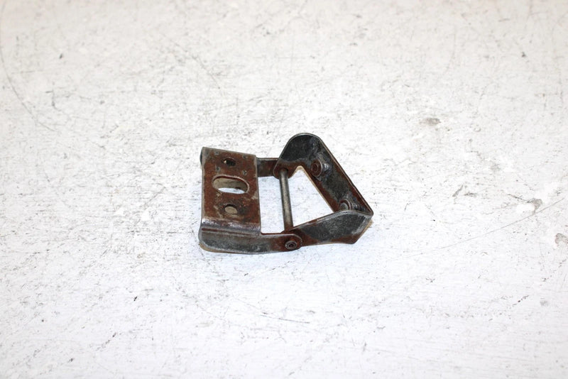1999 Yamaha Vmax 600 Sx Oem Left Hinge 8CR-77140-00-00 SY5
