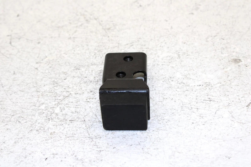 1999 Yamaha Vmax 600 Sx Oem Rubber Dampner Mount 8CH-21485-00-00 SY5