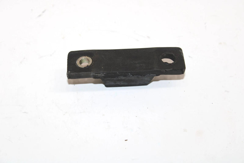 1979 Yamaha Enticer 340 Oem Rear Skid Bump Stop Assembly 8F3-47456-00-00 SY66