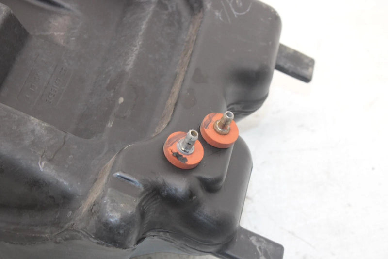 2004 Polaris Magnum 330 Oem Fuel Gas Tank 2520409 AP159