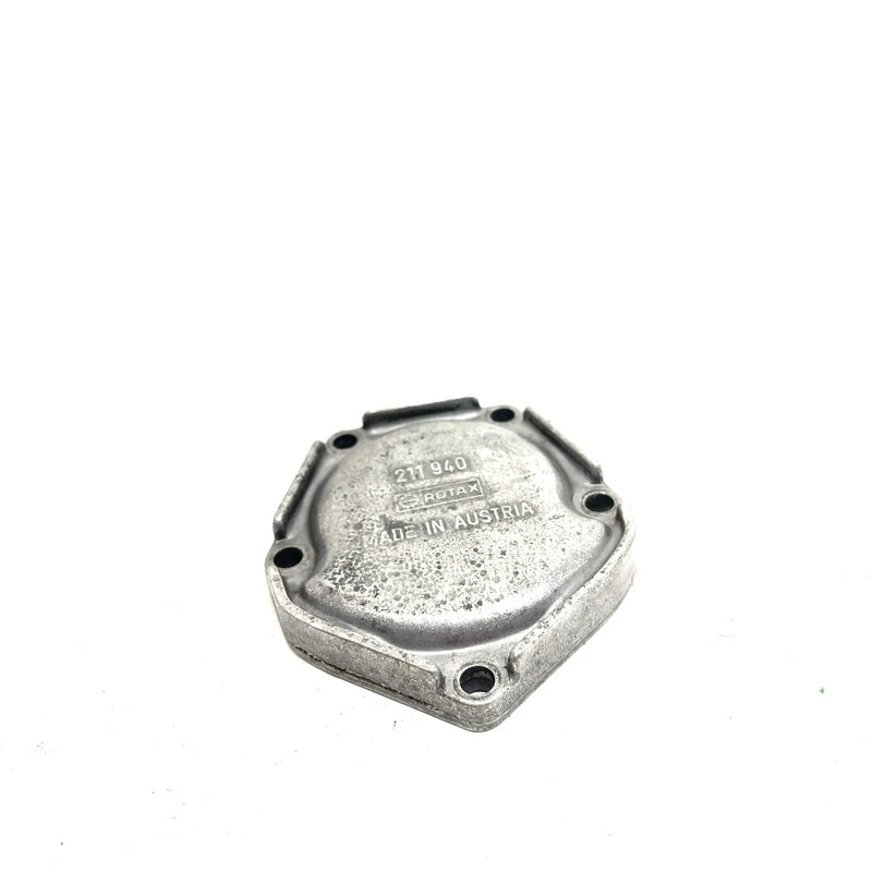 2004 John Deere Trail Buck 650 OEM Oil Sieve Cover 420211940 AJ1.1