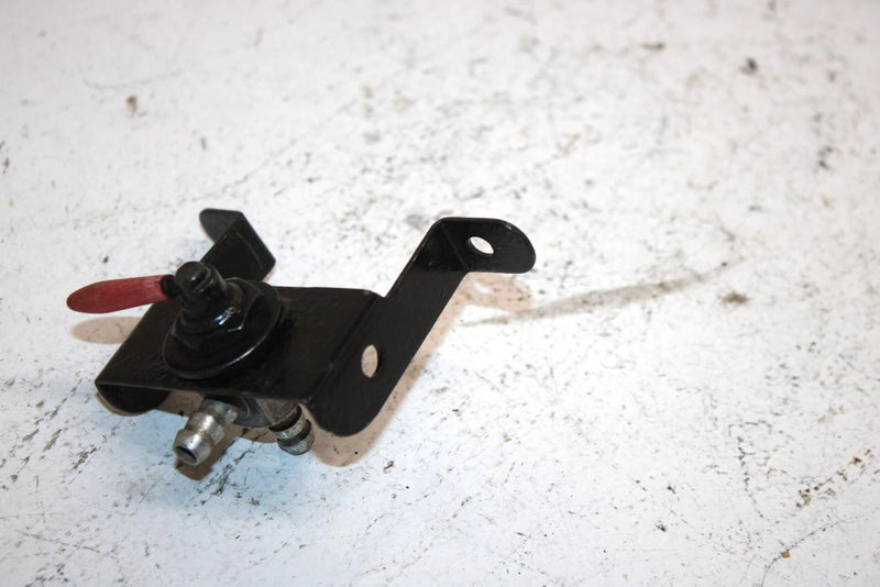 99 Arctic Cat Panther 440 Oem Fuel Shut Off W/Bracket 0670-144 0770-614 SA29