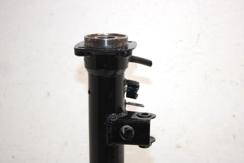 00 Kawasaki Bayou 300 4x4 Oem Rear Axle Housing Set 31064-1098 AK20