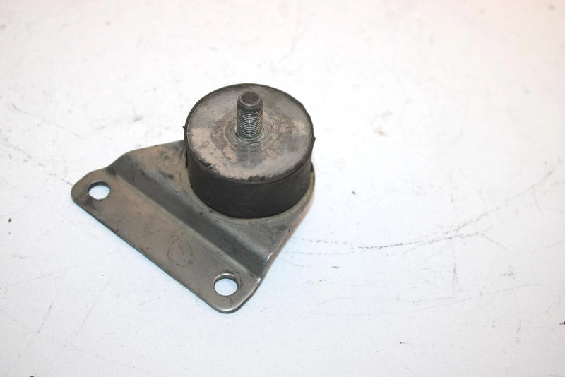 2006 Polaris Ranger Xp 700 Oem Top Engine Mount And Dampner 5247368 XP3