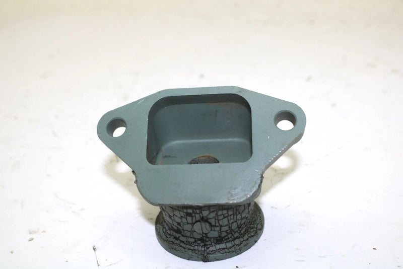 Yamaha OEM Rubber Engine Mount 63M-44517-01-94 Q4153