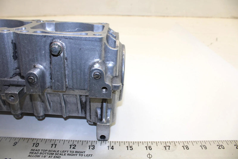 2001 Yamaha Sx500r Oem Crankcase 8CR-15100-01-00 SY77