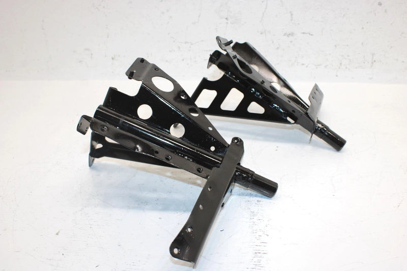 2000 Ski-doo Mxz 600 Oem Trailing Arm Mount Set 518320506 518320507 SS15