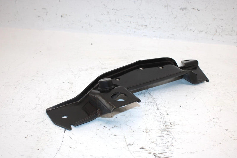 1989 Yamaha Inviter Oem Engine Mount Bracket 81E-21419-01-00 SY17