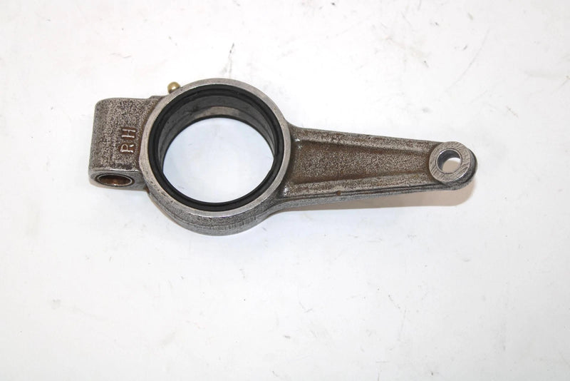 1988 Yamaha Srv Oem Front Right Spindal 8U7-23852-00-00 SY62