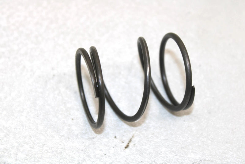 95 Polaris Trail Deluxe Oem Chain Case Spring 7041309 7041887 Q3619
