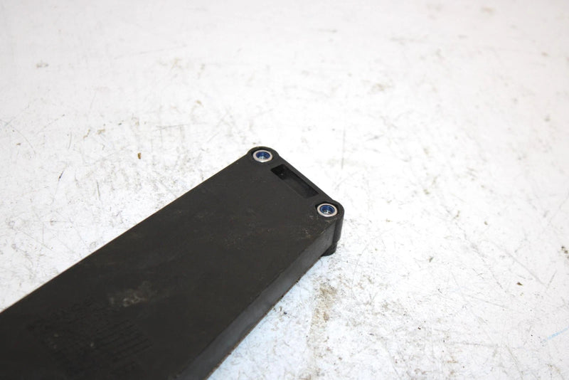 1999 Sea-doo Gti Oem Reverse Cable Bracket 271000584 JS44