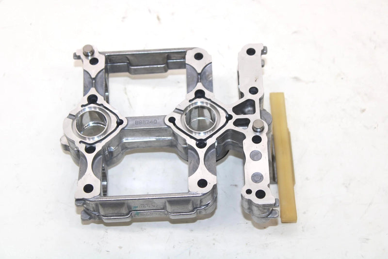 2013 Ski-doo Mxz 600 Oem Camshaft Housing 420911035 SS64