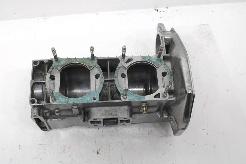 1987 Yamaha Srv Oem Crankcase Assembly 8H8-15109-08-00 SY131