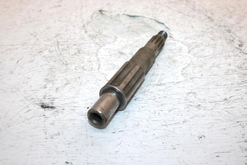 1990 Yamaha  Moto 4 Oem Middle Driven Gear Shaft 52G-17553-00-00 AY5