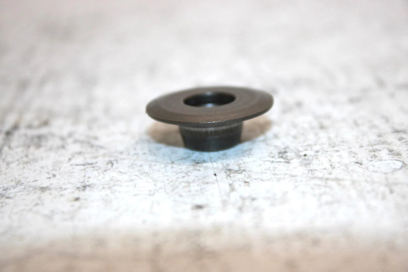 2006 Polaris Predator 500 Oem Spring Retainer 3087985 AP63