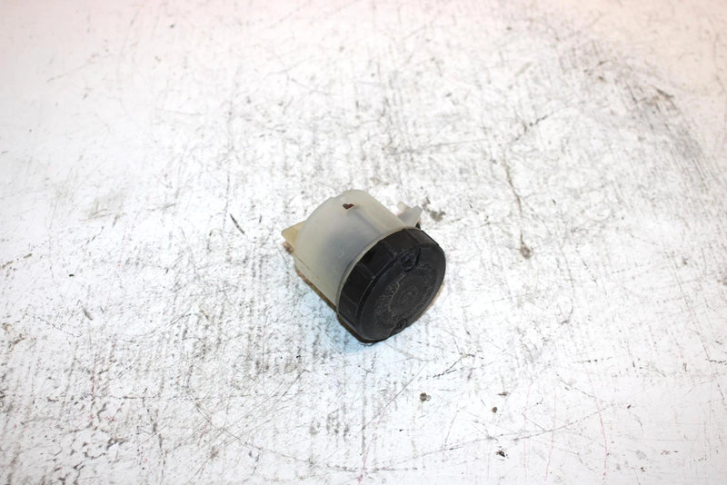 2019 Can-am Outlander 570 Oem Rear Brake Fluid Tank 705601020 AB9