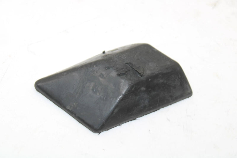 1988 Yamaha Srv Oem Left Bumper End 8N8-77523-00-00 SY62