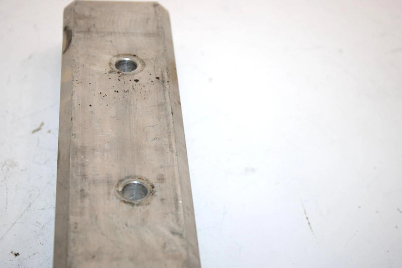 98 Polaris Xlt Touring Oem Right Engine Motor Mount Plate 5242508 SP7