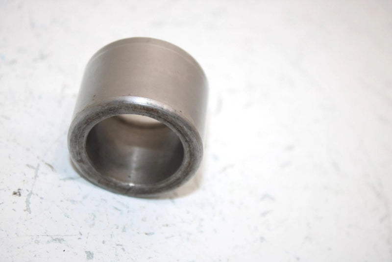 86 Honda Fourtrax  Trx125 A Oem Center Tight Spacer 5020557 AH16