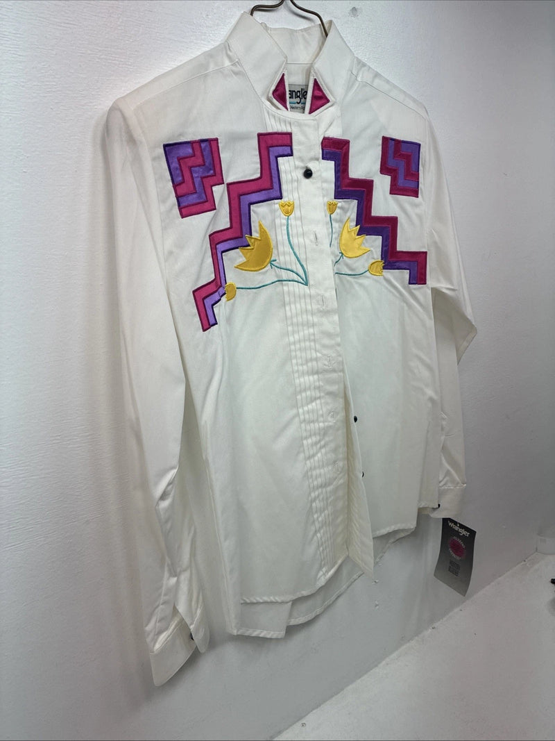 New Women’s Wrangler White Deigned Long Sleeve Button Up Medium KK-31