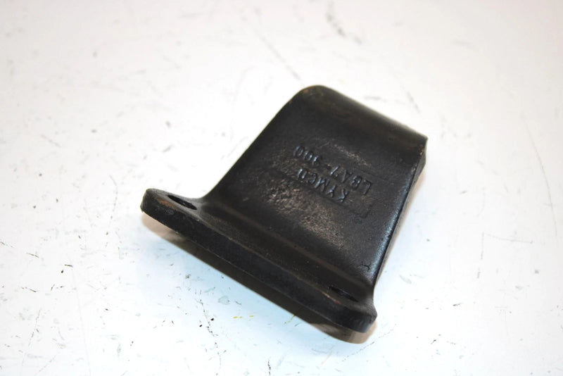 08 Arctic Cat Atv 250 Utility 2x4  Oem Engine Hangine Bracket 3303-938 AA13