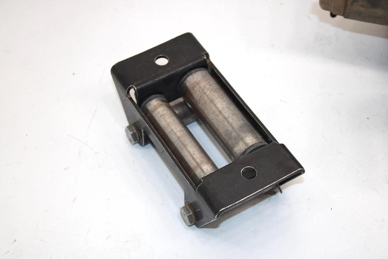 03 Bombardier Quest 650 Oem Winch Mount Set 705000185 AB1
