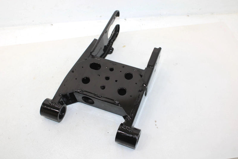 2000 Polaris Magnum 325 Oem Rear Swing Arm 1541323 AP2