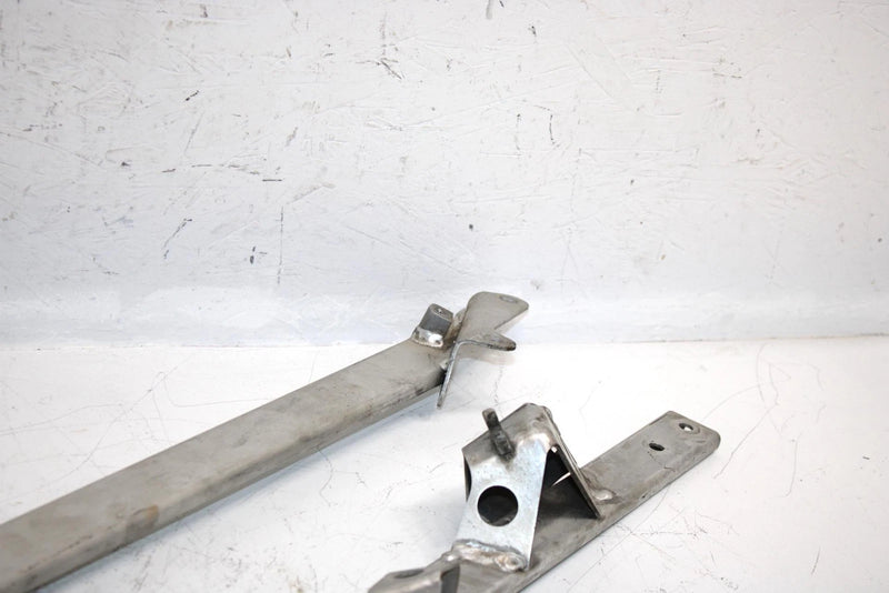06 Ski-doo Gsx 600 Ho Sdi Oem Frame Member Brace Set 518323352 518323354 SS14