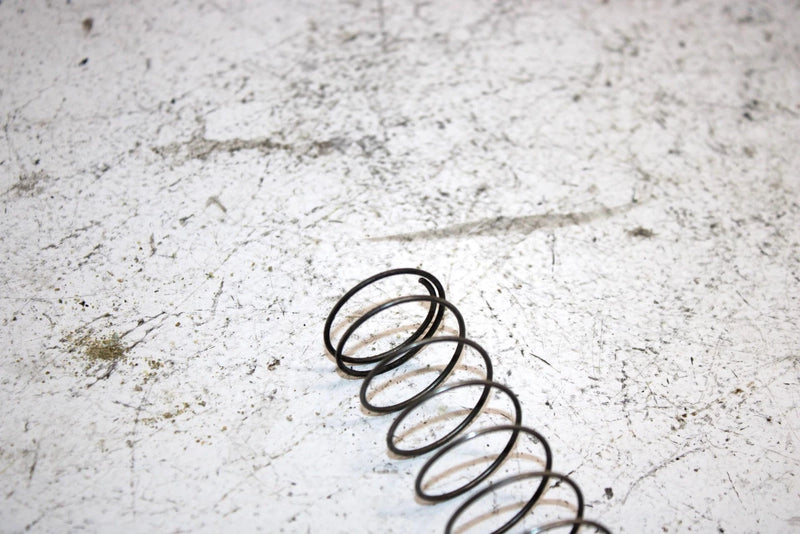90 Yamaha Exciter Oem Throttle Valve Spring 363-14131-00-00 SY3