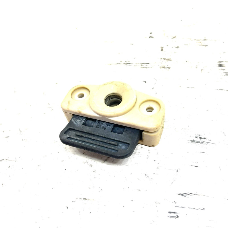 96-97 Yamaha WaveVenture 1100 WVT1100 OEM Seat Latch GJ3-63850-01-00 JY14