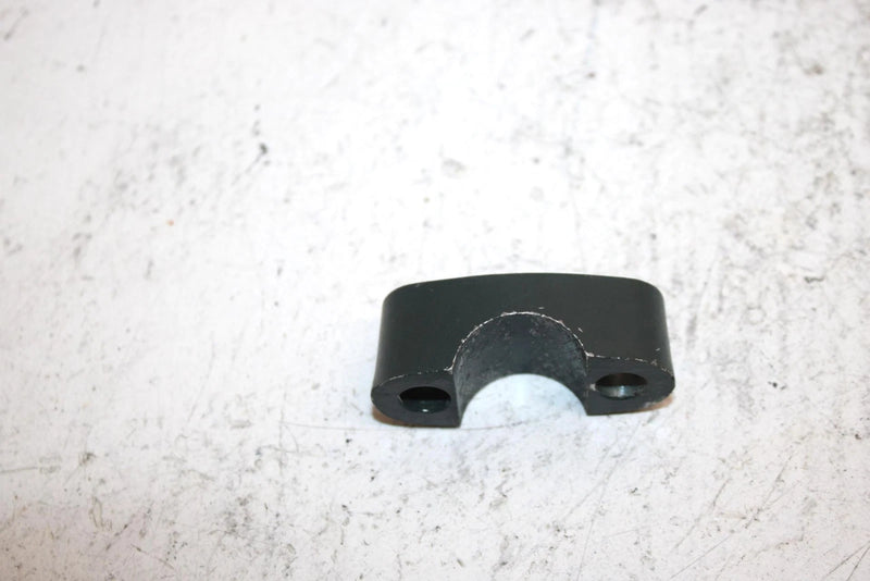 1993 Yamaha Waverunner 650 Oem Upper Handlebar Clamp Pair EU0-23814-30-00 JY23