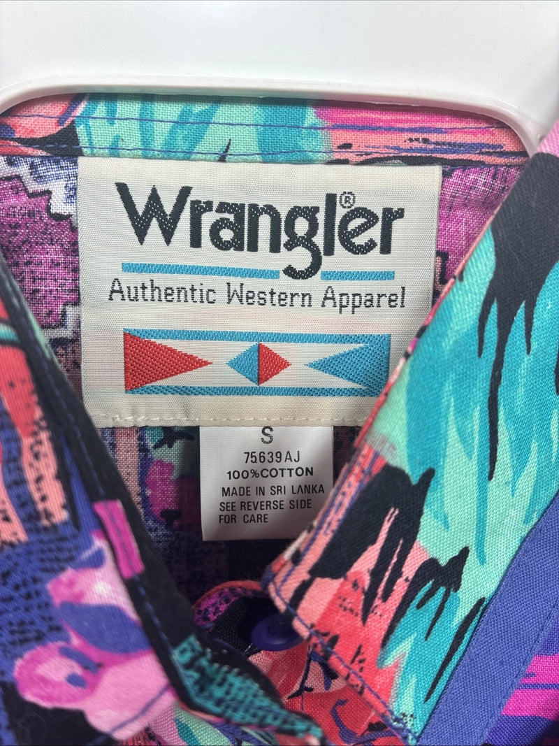 New Women’s Wrangler Multicolor Design Long Sleeve Button Up Small TT-104